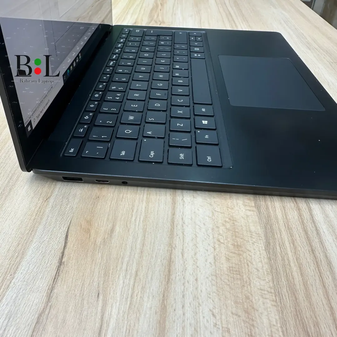 لپتاپ استوک مایکروسافت سرفیس لپتاپ 3 13.5 اینچ Microsoft Surface Laptop 3 | Core i5 1035G7 | Ram 8GB DDR4 | 256GB SSD | Intel Iris Plus | 13.5 inch 2K Touch