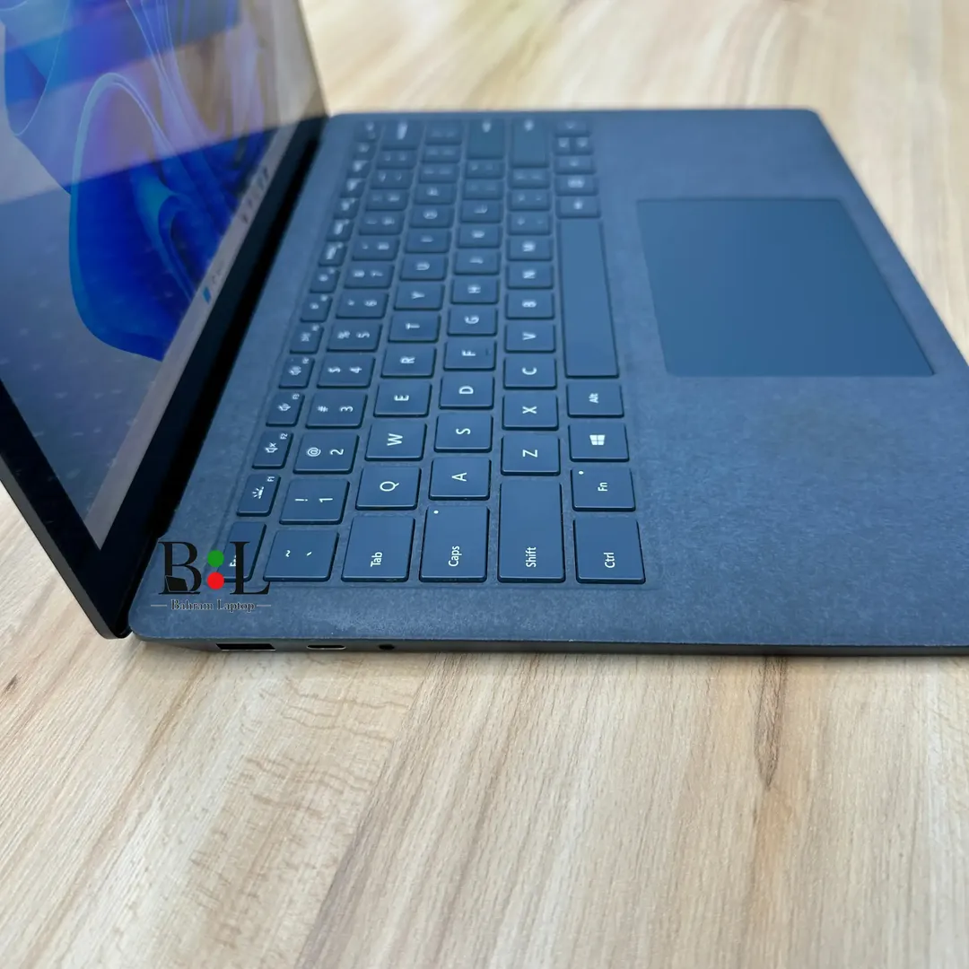 لپتاپ استوک مایکروسافت سرفیس لپتاپ 3 13.5 اینچ Microsoft Surface Laptop 3 | Core i7 1065G7 | Ram 16GB DDR4 | 512GB SSD | Intel Iris Plus | 13.5” 2K Touch