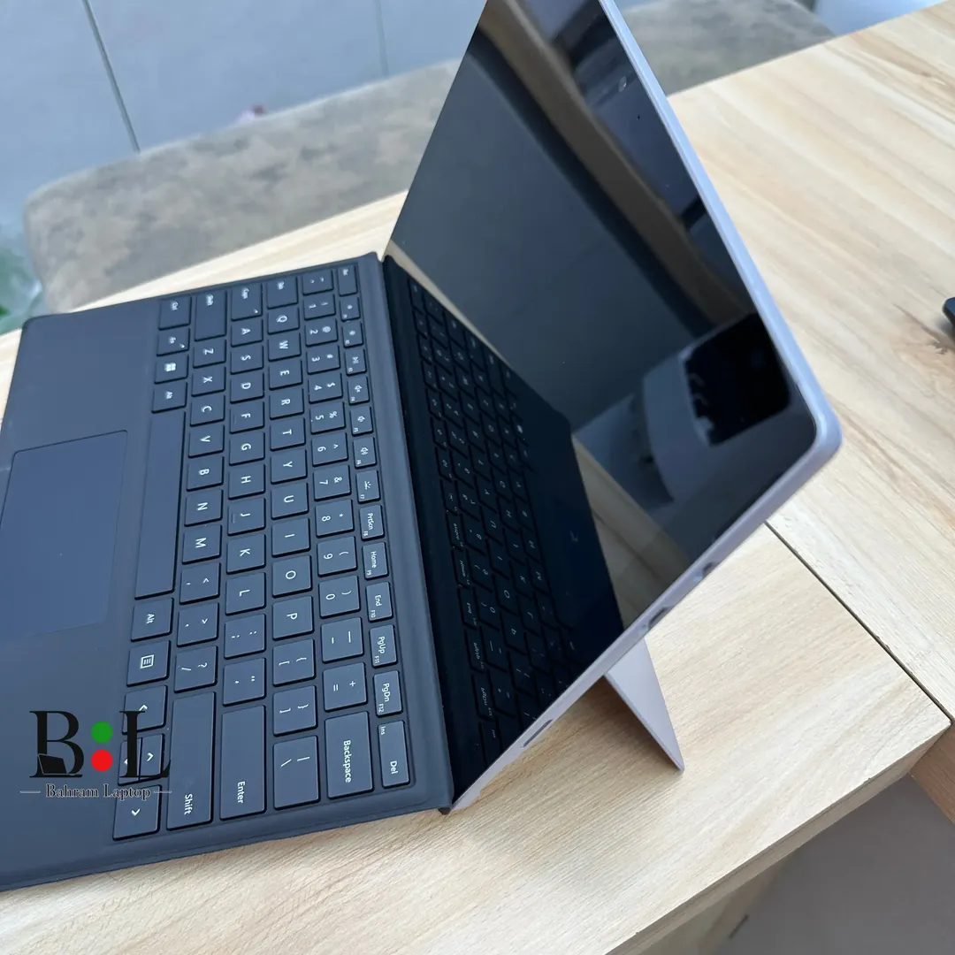لپتاپ استوک مایکروسافت سرفیس پرو 6 12.3 اینچ Microsoft Surface Pro 6 | Core i5 8350U | Ram 8GB DDR3 | 128GB SSD | Intel UHD Graphics 620 | 12.3 inch Touch