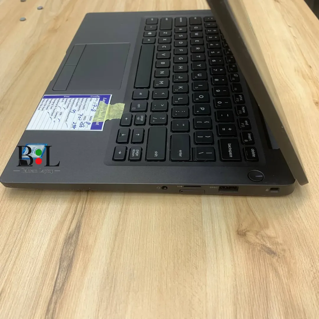 لپتاپ استوک دل لاتیتود 7400 14 اینچ  Dell Latitude 7400 | Intel Core i7 8665U | Ram 8GB DDR4 | 256GB SSD | Intel UHD Graphics 620 | 14.1inch FHD